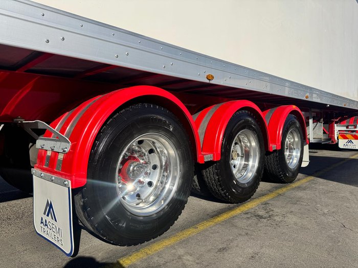 2017 Maxitrans St3 34 Pallet -30 Reefer B Double Double Stacker, Rear Evap