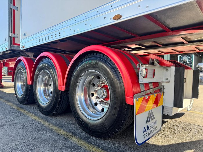 2017 Maxitrans St3 34 Pallet -30 Reefer B Double Double Stacker, Rear Evap