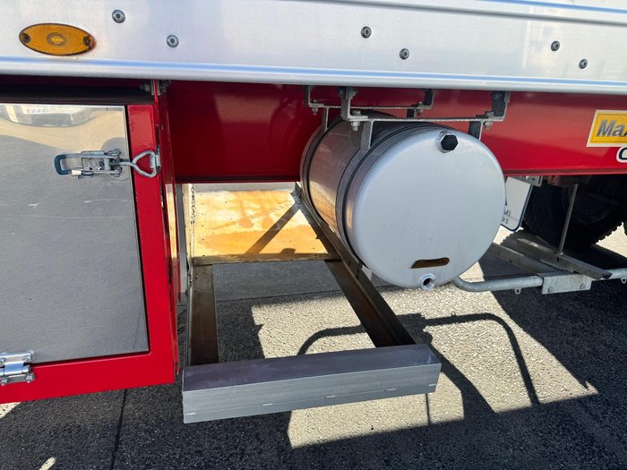 2017 Maxitrans St3 34 Pallet -30 Reefer B Double Double Stacker, Rear Evap