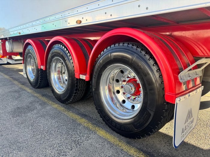 2017 Maxitrans St3 34 Pallet -30 Reefer B Double Double Stacker, Rear Evap