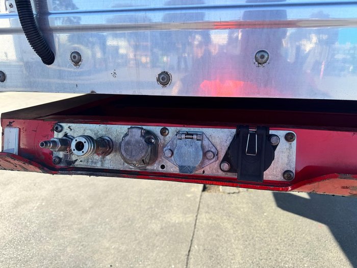 2017 Maxitrans St3 34 Pallet -30 Reefer B Double Double Stacker, Rear Evap