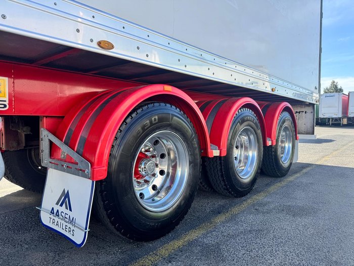 2017 Maxitrans St3 34 Pallet -30 Reefer B Double Double Stacker, Rear Evap