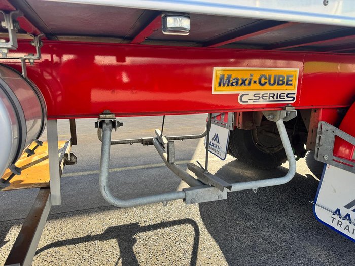 2017 Maxitrans St3 34 Pallet -30 Reefer B Double Double Stacker, Rear Evap