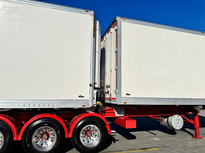 2017 Maxitrans St3 34 Pallet -30 Reefer B Double Double Stacker, Rear Evap