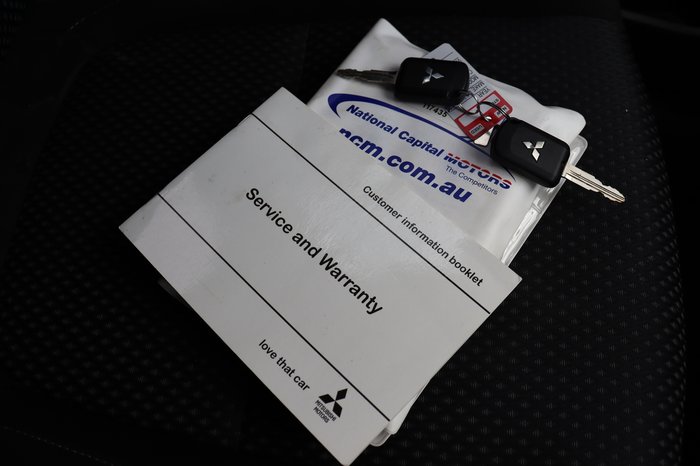 2017 Mitsubishi Outlander LS Safety Pack