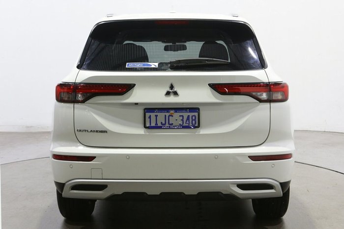2024 Mitsubishi Outlander LS