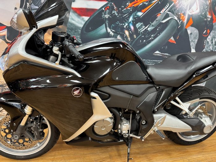 2013 Honda VFR1200F WOVA