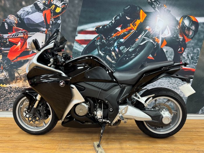 2013 Honda VFR1200F WOVA