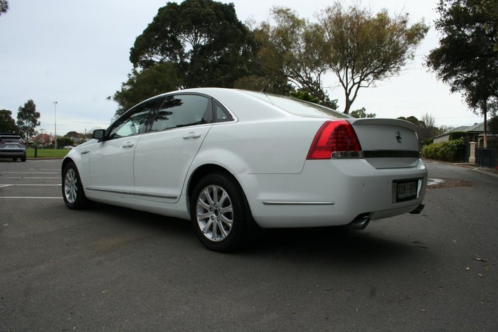 2006 Holden Statesman International WL Heron White