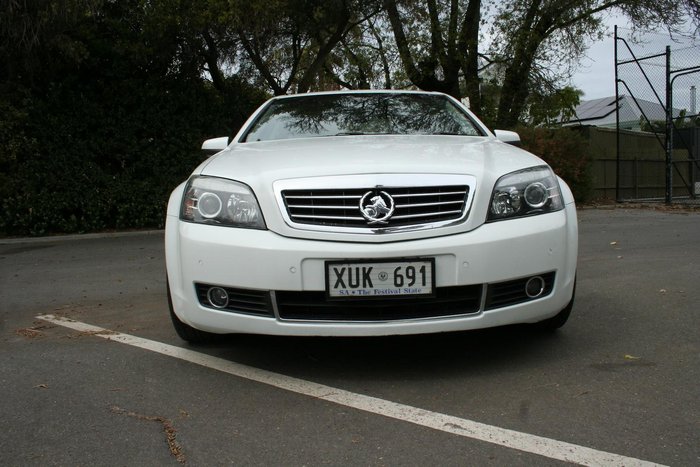 2006 Holden Statesman International WL Heron White
