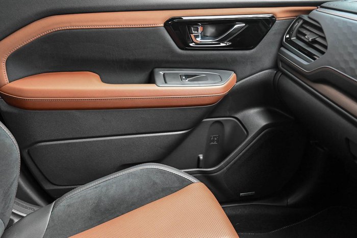 2025 Subaru Forester Touring S6 MY26 AWD Magnetite Grey