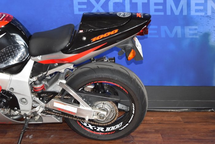 2002 Suzuki GSX-R1000 Red