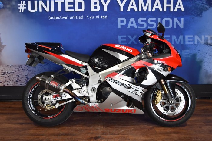2002 Suzuki GSX-R1000 Red