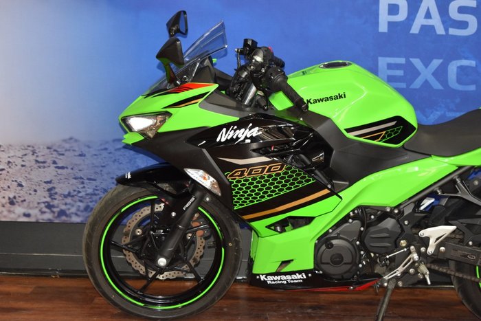 2020 Kawasaki NINJA 400 KRT EDITION Green