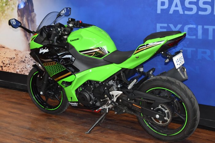 2020 Kawasaki NINJA 400 KRT EDITION Green