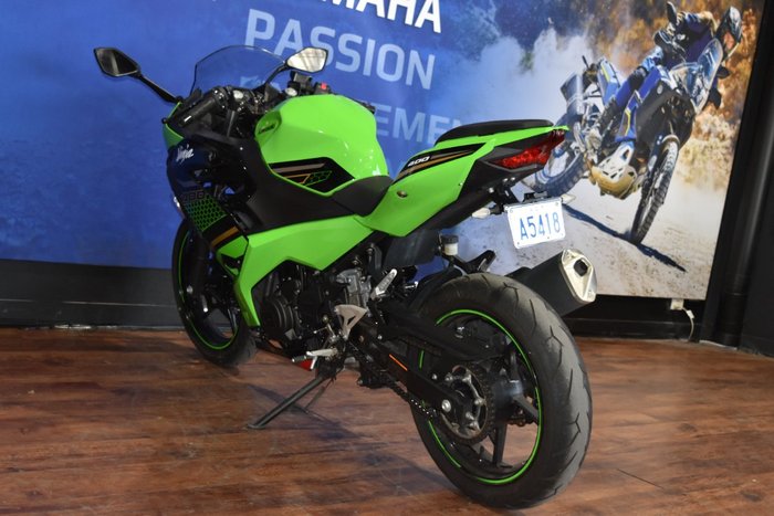 2020 Kawasaki NINJA 400 KRT EDITION Green