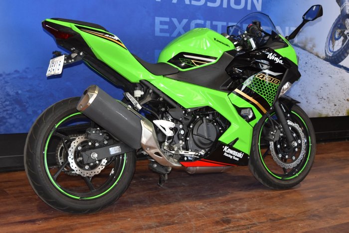 2020 Kawasaki NINJA 400 KRT EDITION Green