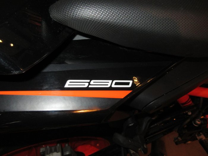 2017 KTM 690 Duke R Duke Black