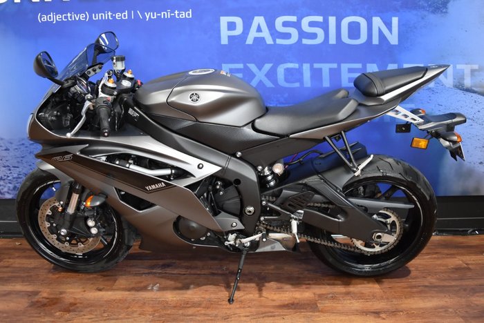 2016 Yamaha YZF-R6 Grey