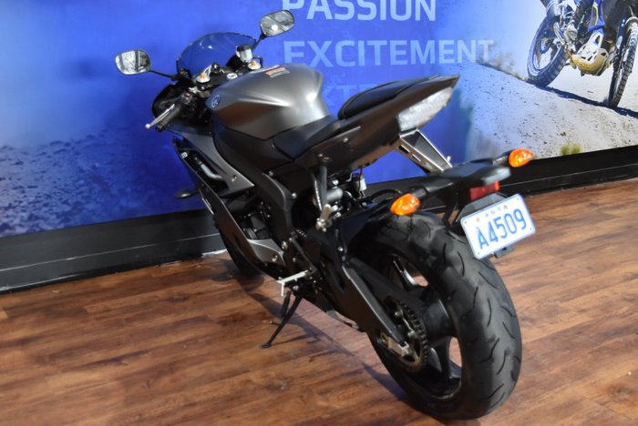 2016 Yamaha YZF-R6 Grey