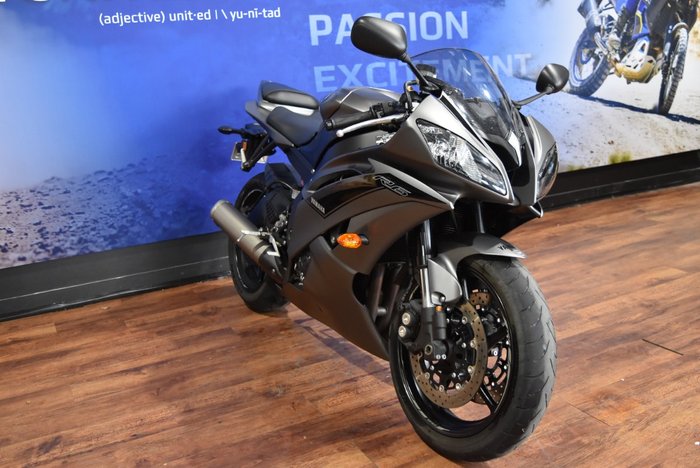 2016 Yamaha YZF-R6 Grey