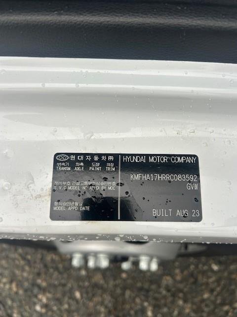 2023 Hyundai Ex4 Mighty White
