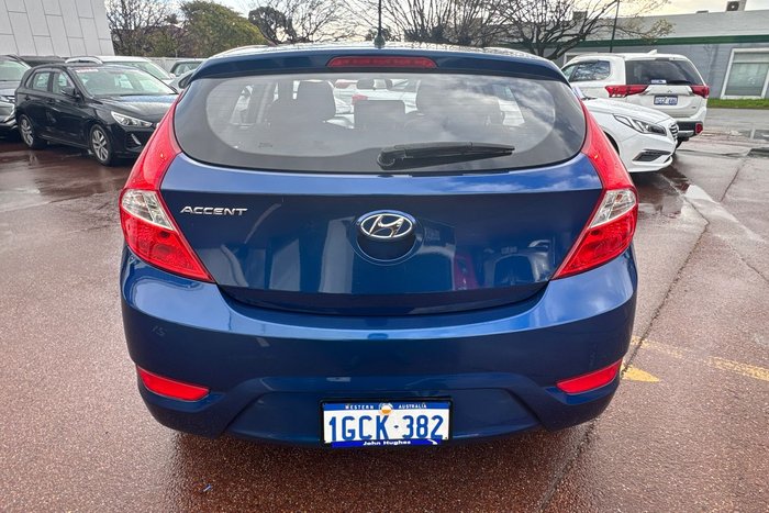 2016 Hyundai Accent Active