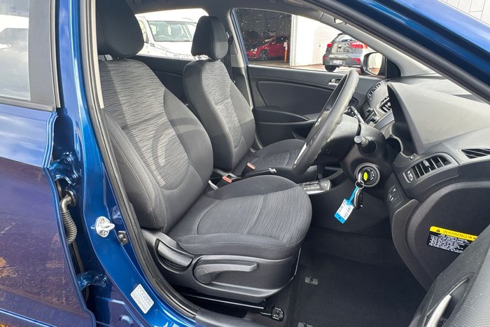 2016 Hyundai Accent Active