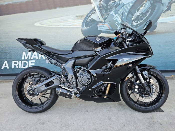 2022 Yamaha YZF-R7LA LOW GLOSS BLACK