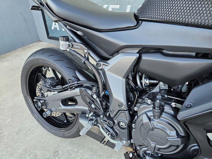2022 Yamaha YZF-R7LA LOW GLOSS BLACK