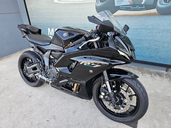 2022 Yamaha YZF-R7LA LOW GLOSS BLACK