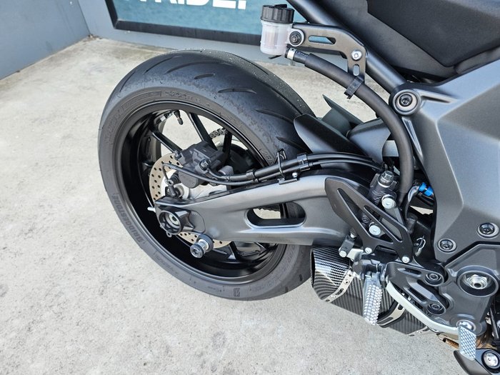 2022 Yamaha YZF-R7LA LOW GLOSS BLACK
