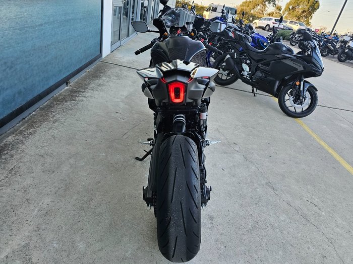 2022 Yamaha YZF-R7LA LOW GLOSS BLACK