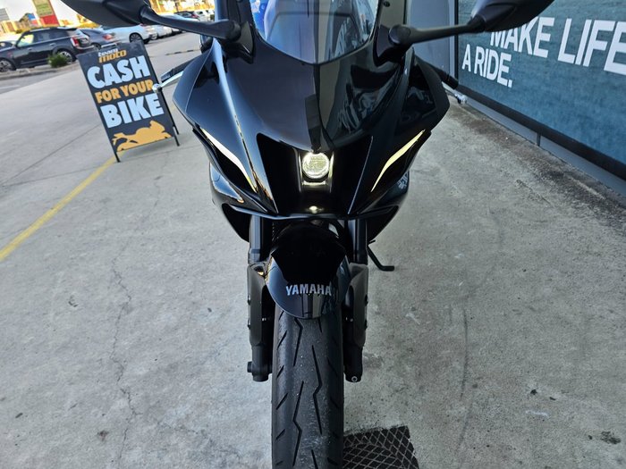 2022 Yamaha YZF-R7LA LOW GLOSS BLACK