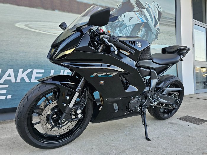 2022 Yamaha YZF-R7LA LOW GLOSS BLACK