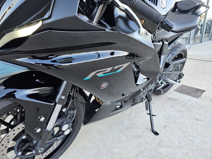 2022 Yamaha YZF-R7LA LOW GLOSS BLACK