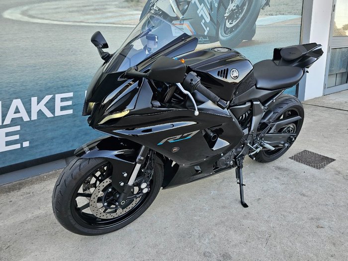 2022 Yamaha YZF-R7LA LOW GLOSS BLACK