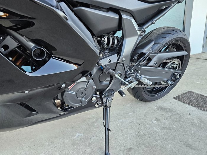 2022 Yamaha YZF-R7LA LOW GLOSS BLACK