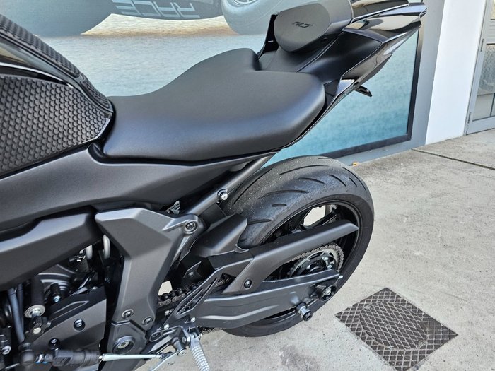 2022 Yamaha YZF-R7LA LOW GLOSS BLACK