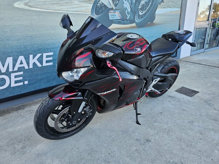 2010 Honda CBR1000RR (FIREBLADE) Red
