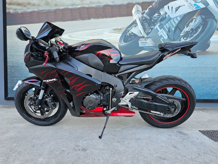 2010 Honda CBR1000RR (FIREBLADE) Red