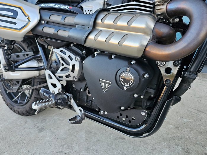 2020 Triumph SCRAMBLER 1200 XC Green