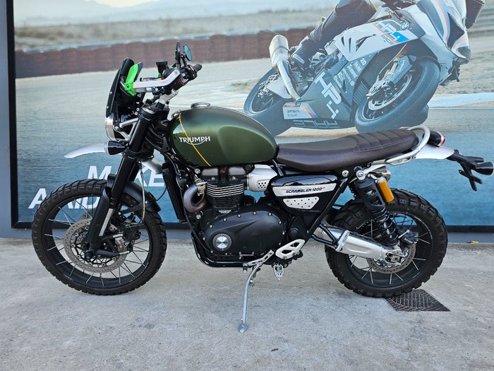 2020 Triumph SCRAMBLER 1200 XC Green