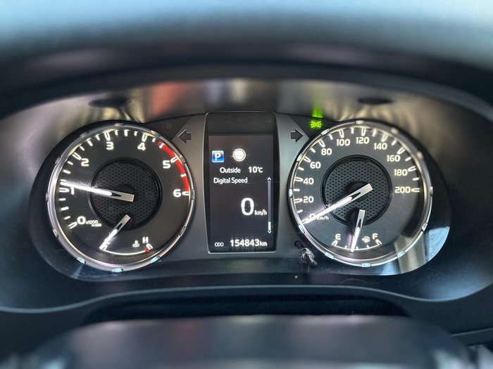 2021 Toyota Hilux SR
