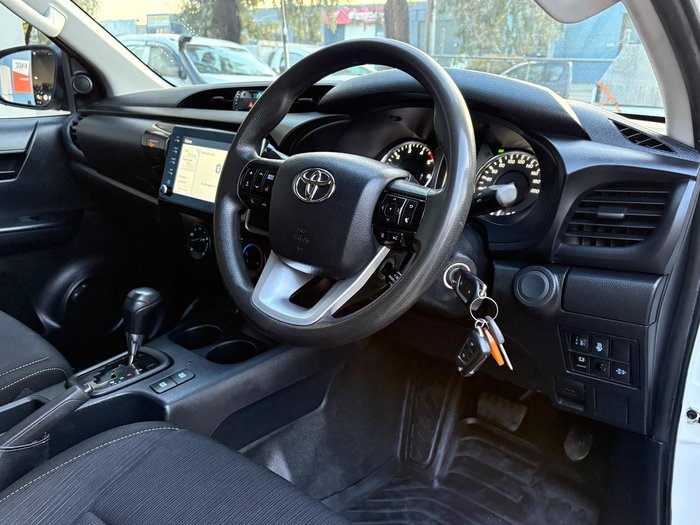 2021 Toyota Hilux SR