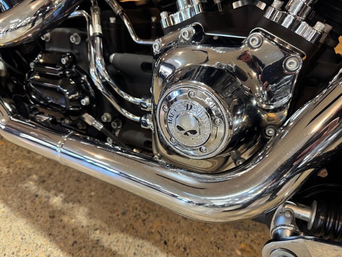 2011 Harley-davidson FXS BLACKLINE BLACK