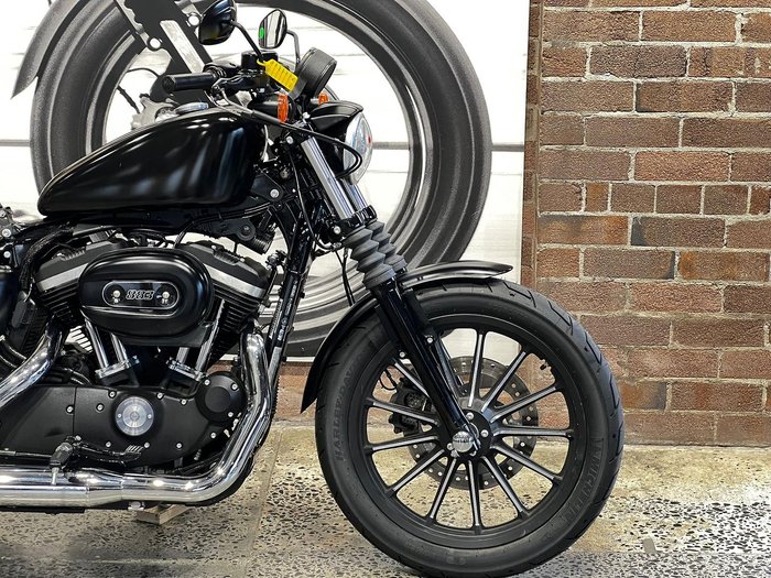 2015 Harley-Davidson Iron 883 (XL883N) Sportster Black