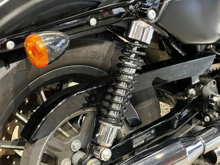 2015 Harley-Davidson Iron 883 (XL883N) Sportster Black