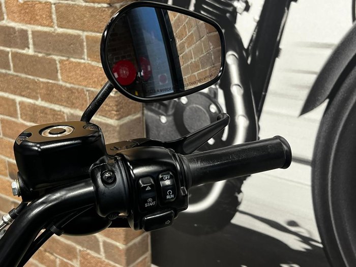 2015 Harley-Davidson Iron 883 (XL883N) Sportster Black