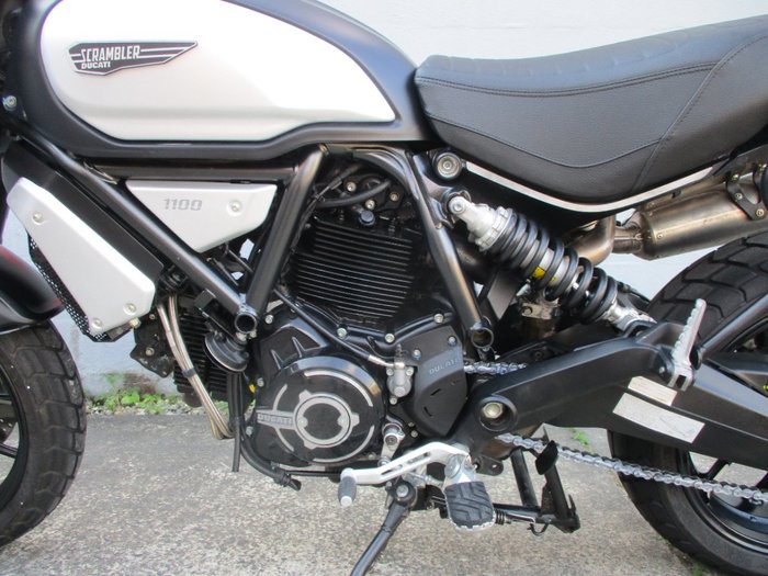 2022 DUCATI SCRAMBLER DARK PRO RED